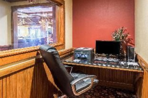 Quality Inn & Suites Baton Rouge West - Port Allen image 9